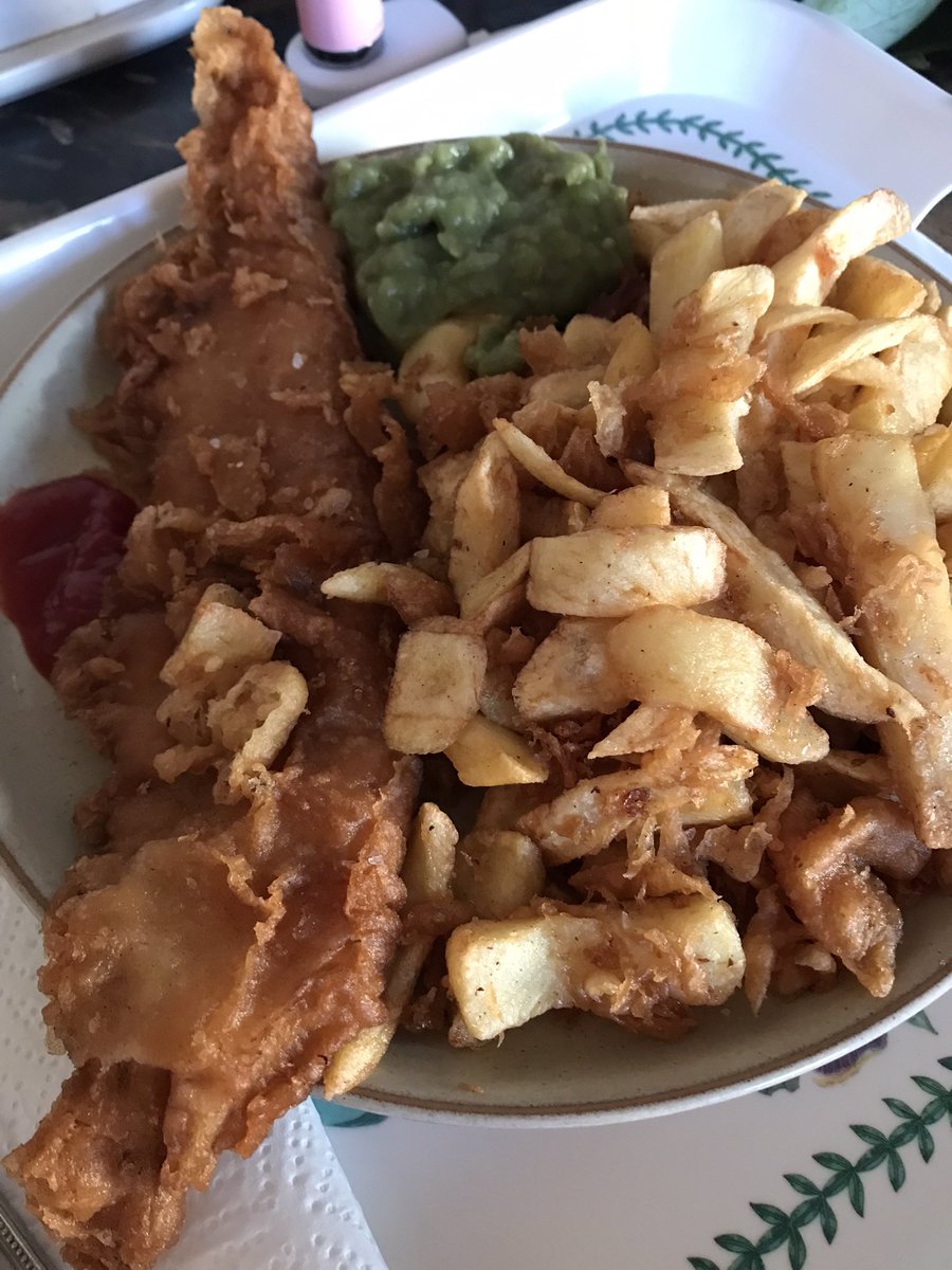 Karamonkey1's tweet photo. Tell me your Northern without telling me your Northern #fishshopFriday π https://t.co/g2ZAyQ7wgL