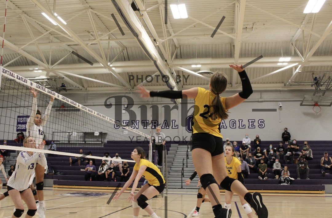 ‘21 volleyball season pictures 📸… here’s a sneak peek of pictures that you could see in the yearbook! <a href="/burkevball/">Burke Volleyball</a>