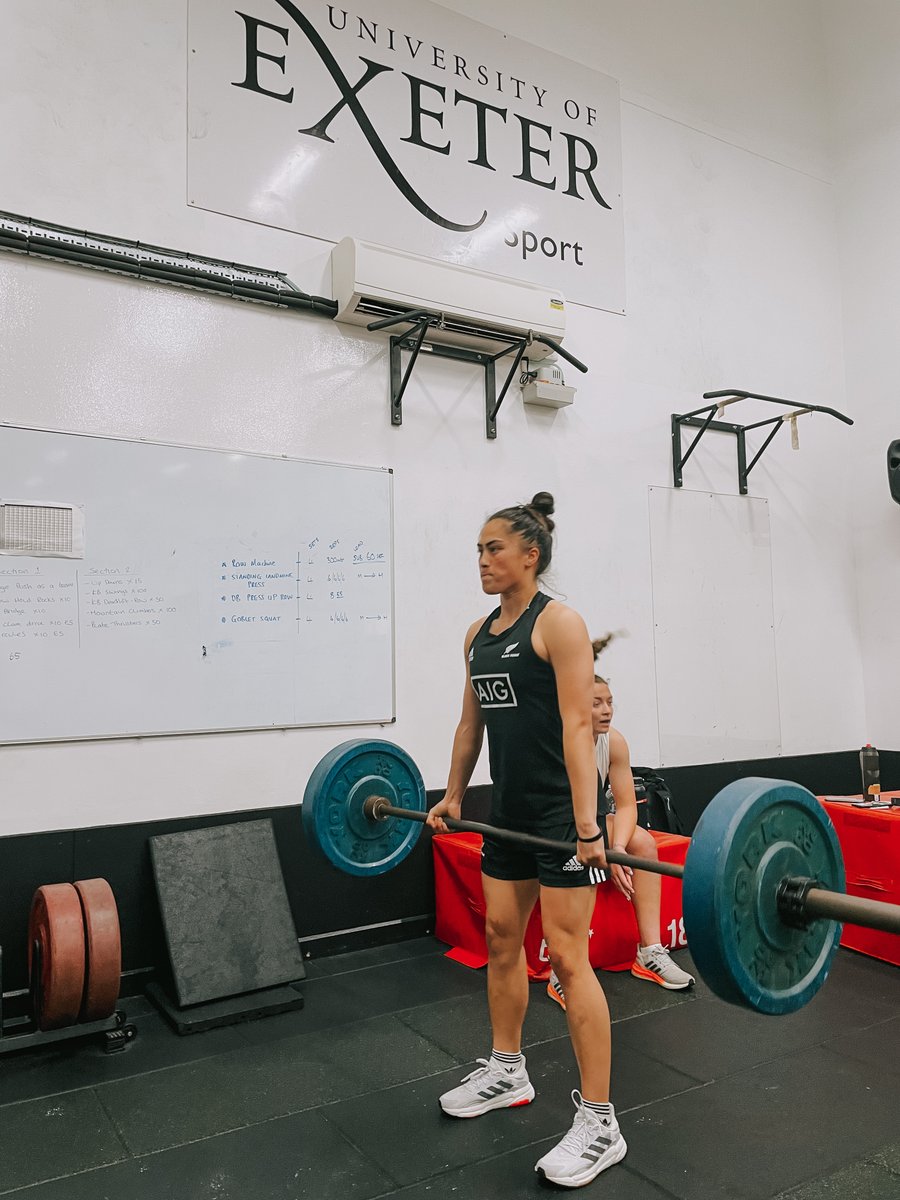 ExeterUniRFC's tweet photo. It's been a pleasure to welcome the @BlackFerns to Exeter this week. The team have using our gym facilities in preparation for their match against @EnglandRugby on Sunday at @SandyParkExeter, as well as using our pitches at Topsham. 🇳🇿

@UoEStudentSport @UniofExeter https://t.co/ppuIIEdS1b