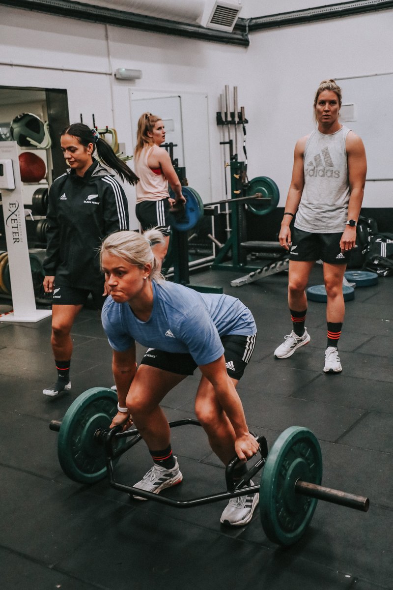 ExeterUniRFC's tweet photo. It's been a pleasure to welcome the @BlackFerns to Exeter this week. The team have using our gym facilities in preparation for their match against @EnglandRugby on Sunday at @SandyParkExeter, as well as using our pitches at Topsham. 🇳🇿

@UoEStudentSport @UniofExeter https://t.co/ppuIIEdS1b