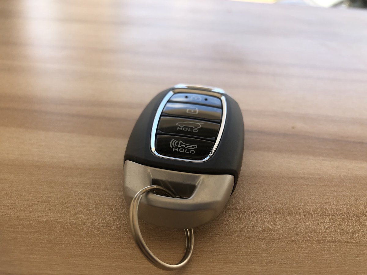 SmartKeyService tweet picture