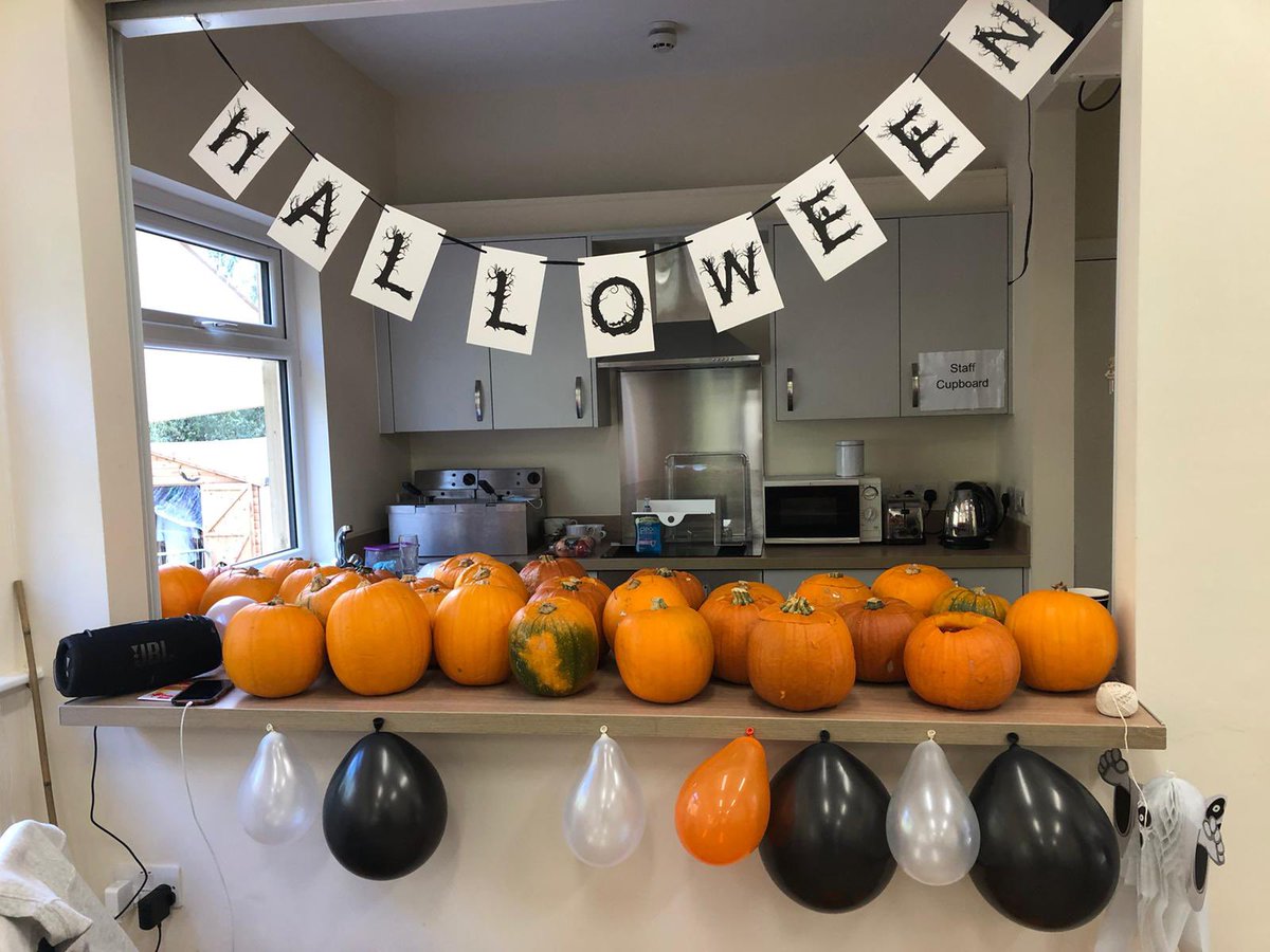 vikimorgs's tweet photo. Fantastic Halloween event by #beactive at @CamVillageTrust. The kids loved it! 👻 https://t.co/junXWMCCbm