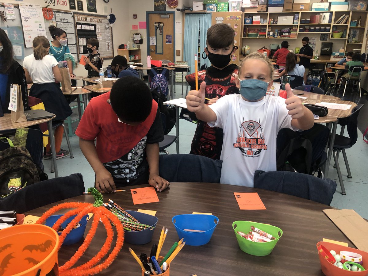 Yiselk Bell tweet media