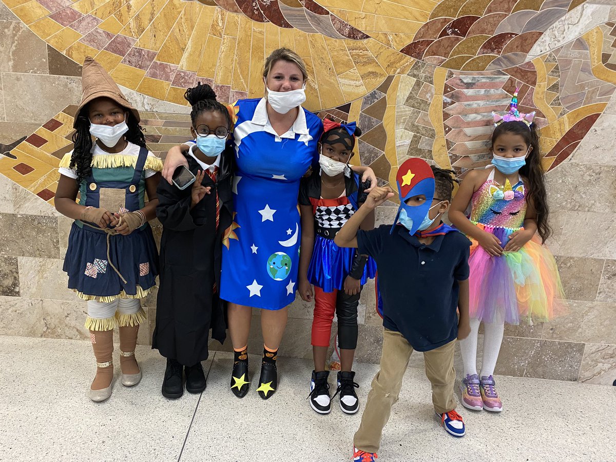 RbesMath's tweet photo. Book character day @RBowlingVA https://t.co/fKGTh3VWG5