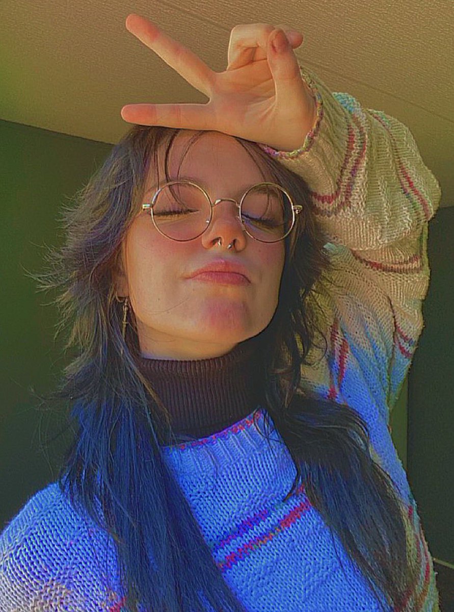 slowlylosinit_'s tweet photo. okay duo i need to see:P 

𖦹 #pandastwtselfieday 
𖦹 #rubytwtselfieday 
𖦹 rts are so cool so quirky! https://t.co/EFNFMxiN1y