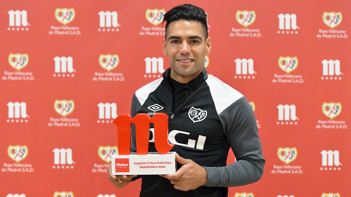 RayoVallecano's tweet photo. 🏆 ¡Enhorabuena @FALCAO #JugadorCincoEstrellas del Rayo Vallecano en el mes de septiembre!
Le habéis elegido a través de @futbolmahou ⚡️ 👏 https://t.co/nR5P94ni49