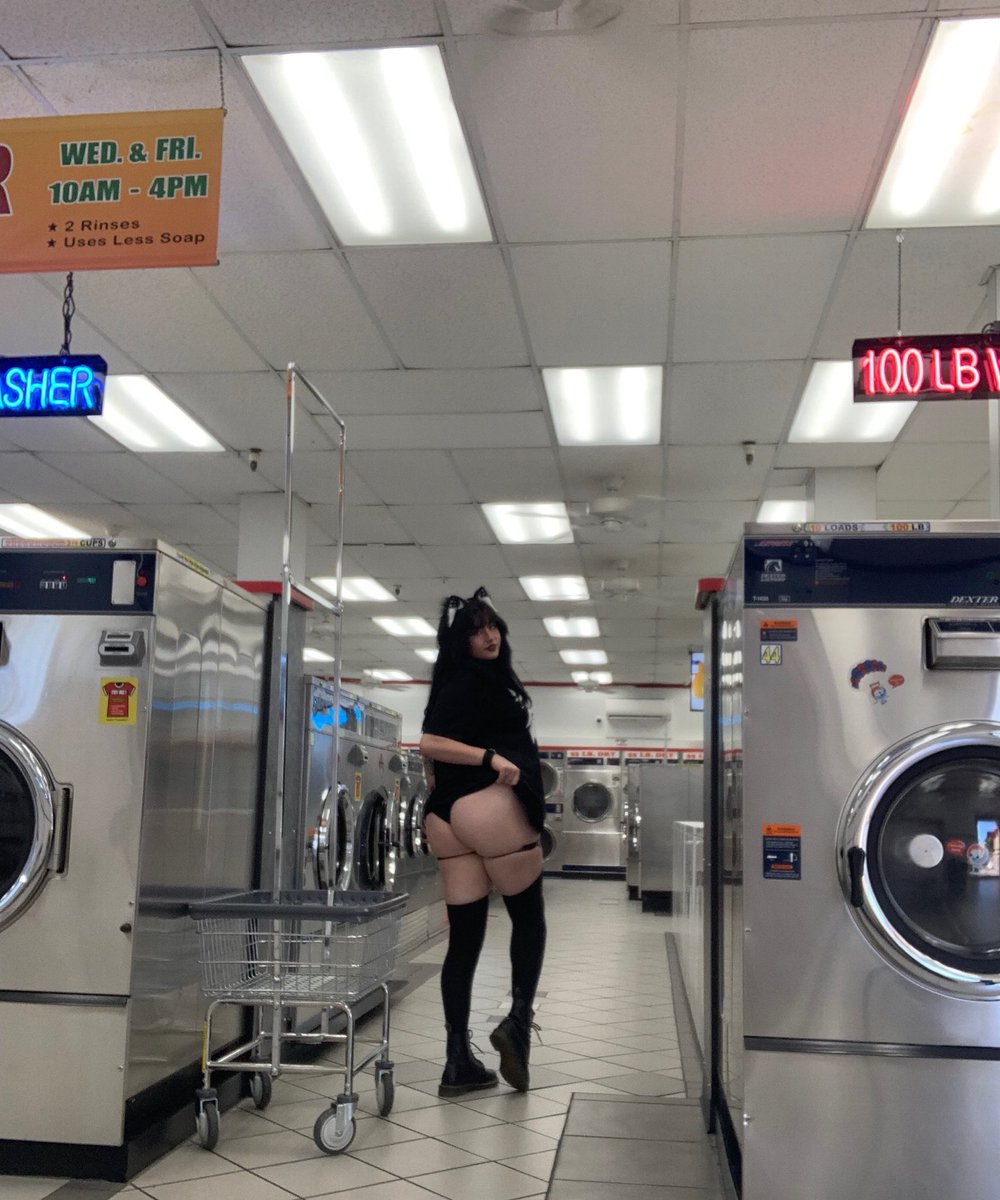 XoeGrim's tweet photo. About to get stuck in a dryer and beg for help🥴😩 https://t.co/M70BFF5PFU