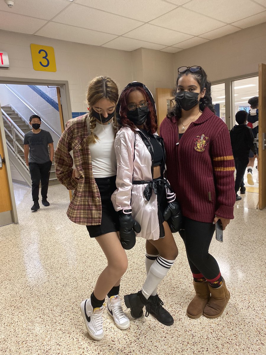 BDanayit's tweet photo. #spookyspirit22 🥊 https://t.co/bfu51IlZ2i