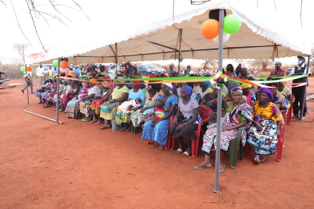 Mwawasi__'s tweet photo. Gov Samboja launched two tents with people inside tulikosea wapi jamani? https://t.co/0qm7eZZNW3