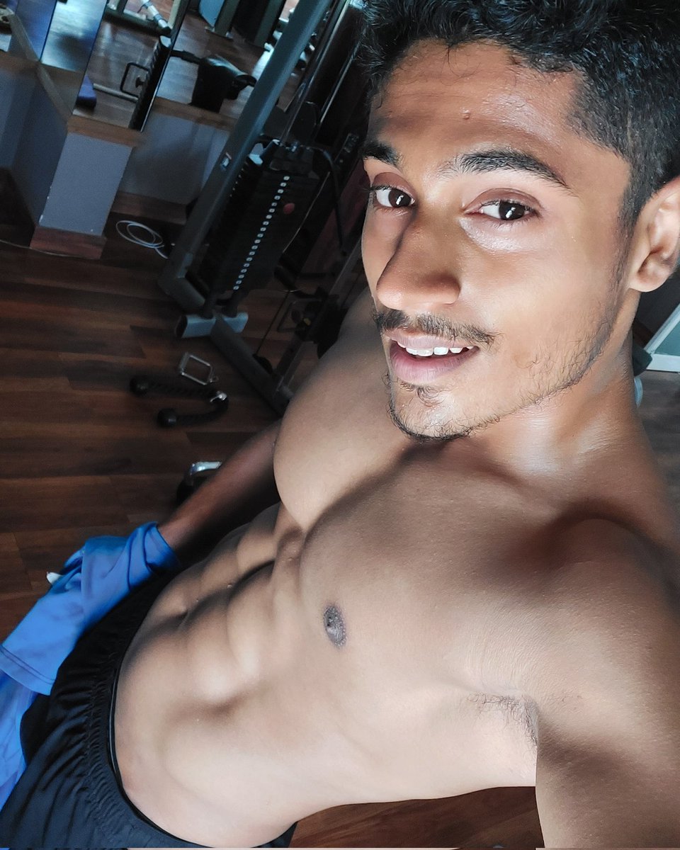 VaibhavMW's tweet photo. Follow My New Instagram Account
vaibhavmwarrier_returns ✔
For Some Exciting Content 😁✌🏻
.
.
.
#faceofindia #manoftheweek #hot #ModelZone #aesthetics #follow #instagram #followback #twitter #Username #instagramdown #hunk #manly #WoW #godlevel https://t.co/VPRMFJ8xTp