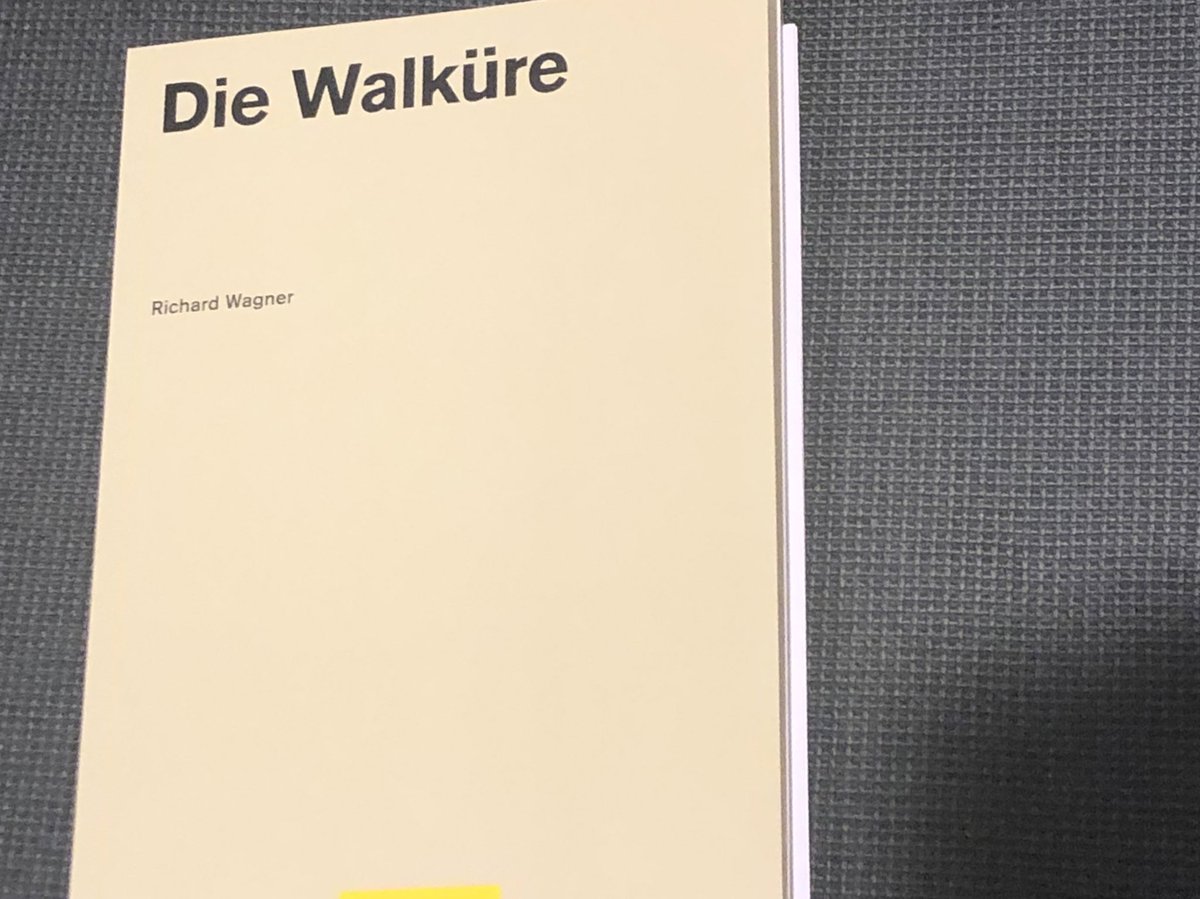 Nouveau Ring au @deutsche_oper Berlin ! (première nouvelle production depuis 32 ans !) Ce soir Walküre avec @NStemme , @operabrandon Jovanovich et une mise en scène de #StefanHerheim. CR à suivre sur @Forumopera