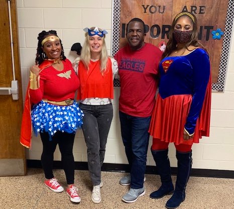 FCSSocialWork's tweet image. Red Ribbon Week is in full force at @haynes_bridge! #RedRibbonWeek2021 #RedRibbonWeek @HBMSLeadEagle