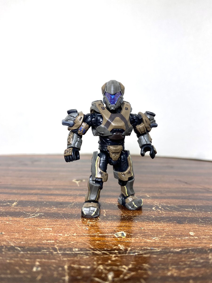TheGcustoms's tweet photo. Hey guys! Had the pleasure of making Tom-b292 from the books for a commission! His helmet is 3D printed, arms are sculpted, and the rest is hand painted. He and Lucy look GREAT together 🤙🏼🔥 #halo #halobooks #spartanIII #halospotlight (thanks @Halopedia for the info!) https://t.co/kOctrqbuYq