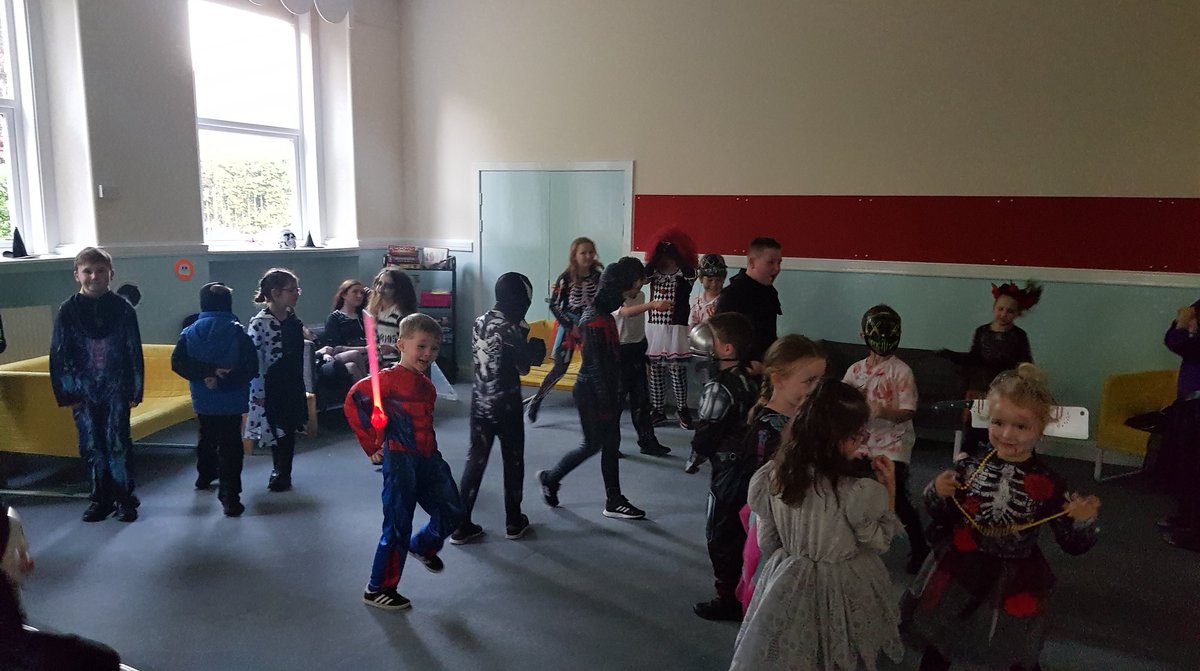 Yipworld2000's tweet photo. From ghosts to ghouls we had all sorts of horrors show up tonight at our Halloween Friday Fun Event π
#yipworld #Halloween @CashBackScot https://t.co/ve9qm9VwkW