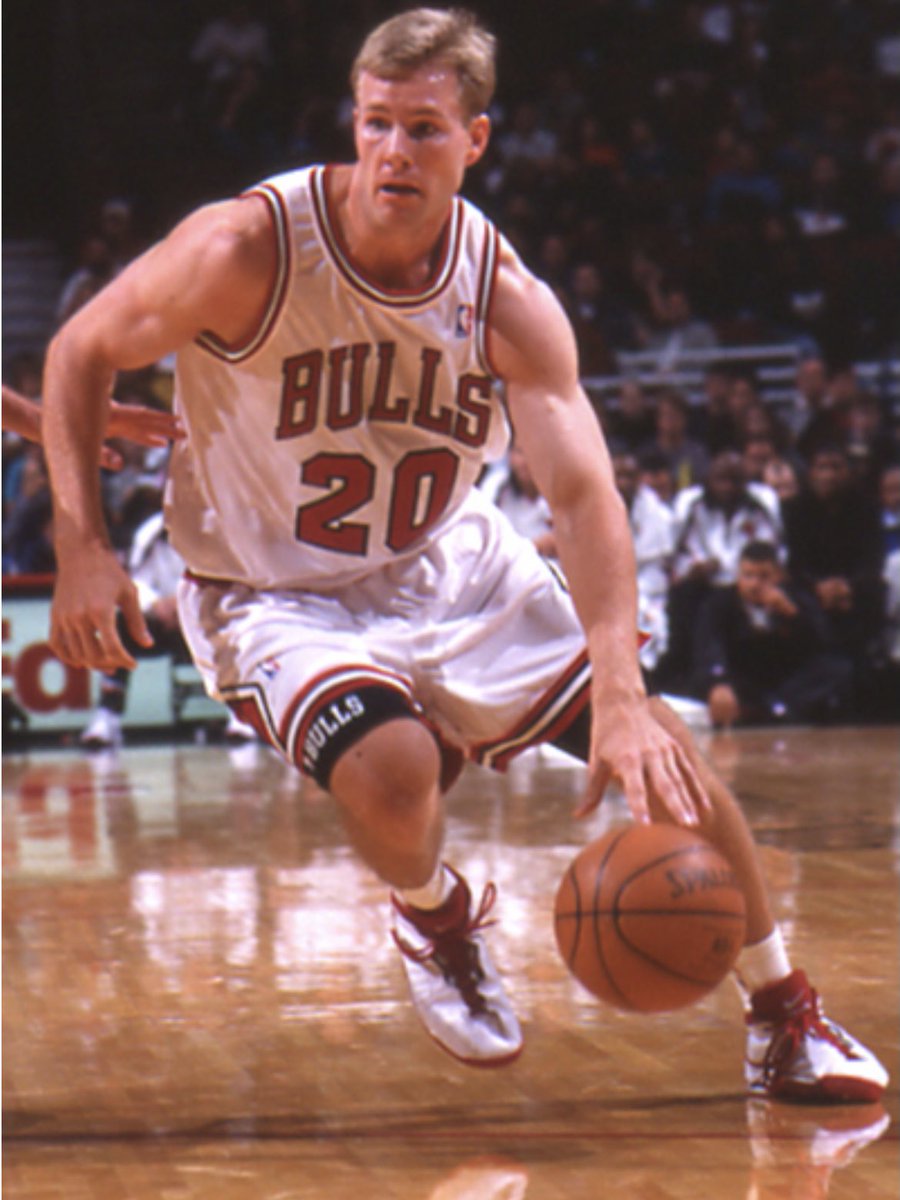 _JCalvo3_'s tweet photo. @barstoolchicago Fred Hoiberg https://t.co/VdYAoSLwdv