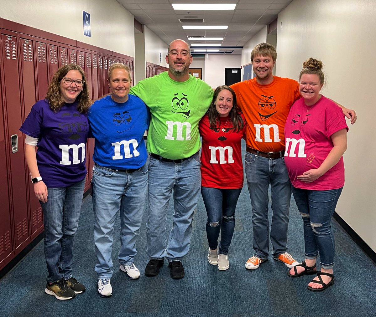 LedbetterTech's tweet image. The English department challenged the school to dress up as their favorite team or duo. Since the Bio department is pretty freaking SWEET we chose M&amp;amp;Ms… with a special appearance from our little, soon to arrive, peanut M&amp;amp;M, baby Duncan! 🤣 #BioNerds #DangImShort