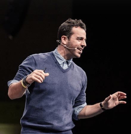 light4yourway's tweet photo. "Don't fall in love with your idea, fall in love with the problem you're solving." @steli https://t.co/OvCjX96e0X