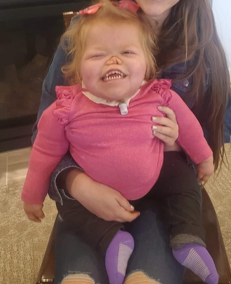 Simons_Law's tweet photo. Meet sweet wonderful Jillian. She is almost 6 years old, and her Spondyloepimetaphseal Dysplasia Type 2 hasn't stopped her from living.
Just look at her beautiful smile, and know that she is blessed to be an absolutely amazing inspiration.
--Miriam Plank VanMeter
#SimonsLaw https://t.co/0Bv0qfYoZa