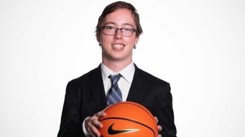 🚨Manager Spotlight🚨
Senior Ethan Paff (<a href="/PaffEthan/">Ethan Paff</a>) enters his 4th year in the program. Ethan is a strategic communication major and journalism minor from Valparaiso, IN. He enjoys hanging out with friends and especially <a href="/W_Vergollo/">Coach Will (Vergollo)</a> #ButlerWay