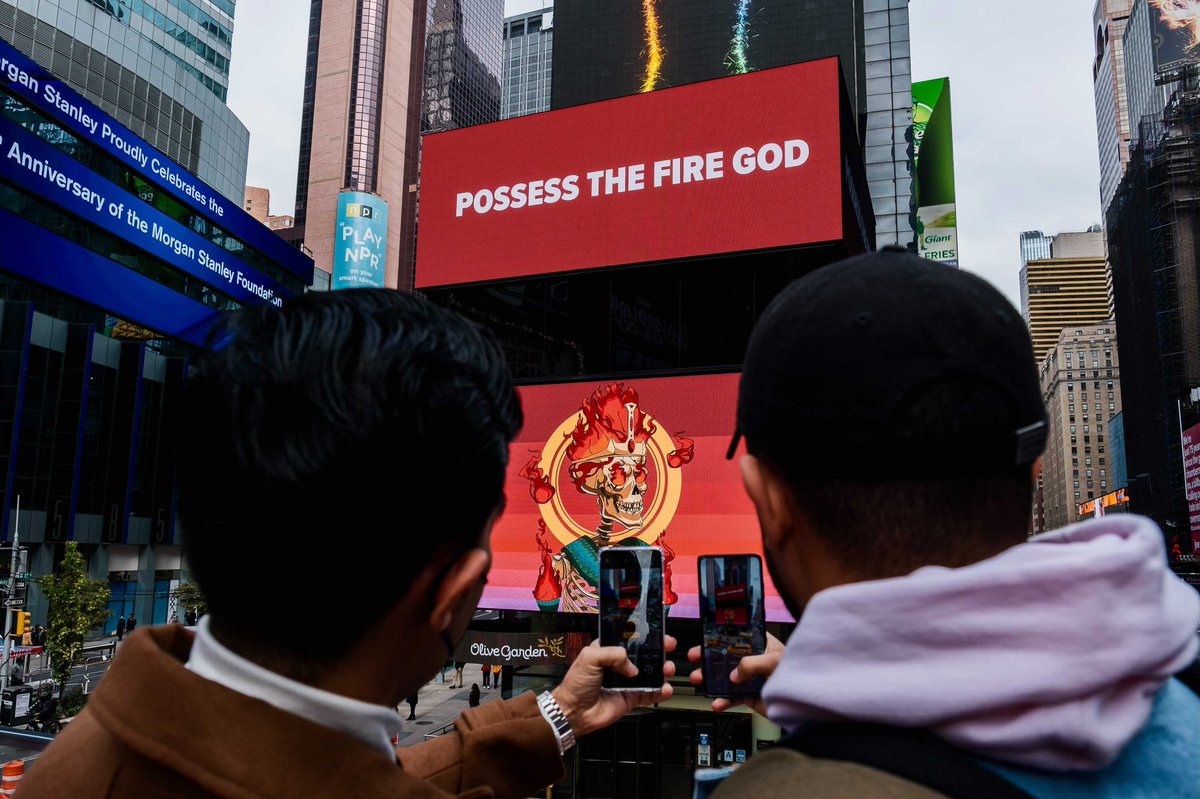 WickedCraniums's tweet photo. Fire God in Times Square.

This is just a tease we have another billboard here running all day, meeting up for a photo at 1500 broadway in an hour.

Huge thanks to @OUTFRONTMEDIAUS  and @Acumen for this one 🔥 https://t.co/nwbqu2nDxm