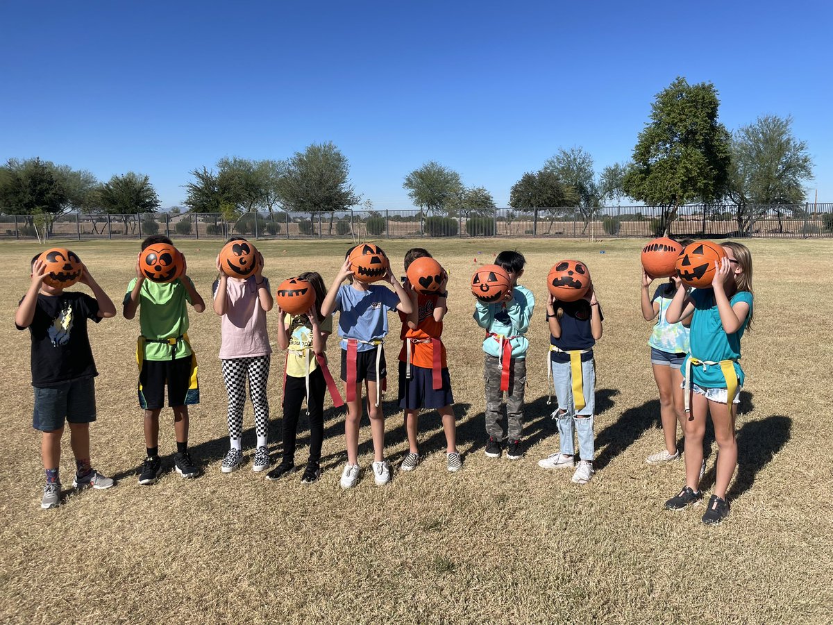 Pattersonpride1's tweet photo. Welcome to the pumpkin patch. Do you have the guts to play our spooky game? @PattersonElem
#fallfun
#pumpkingames
#perocks https://t.co/7mhSCC04Hr