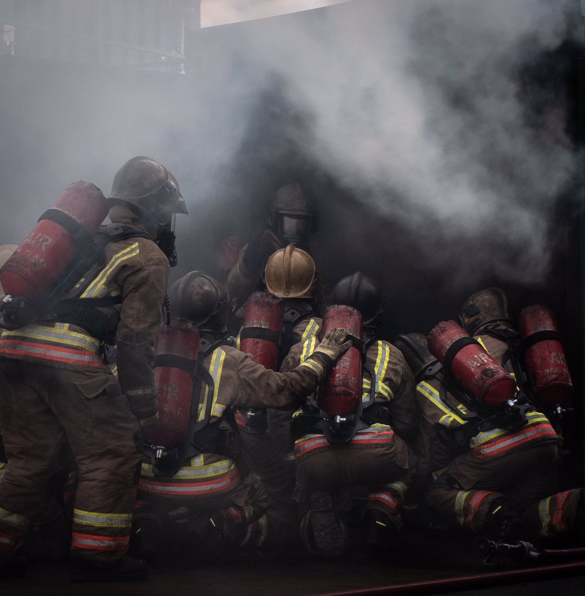 SteveAir_'s tweet photo. Day 20 - BA Phase day 5 - Compartment Fire Behaviour theory then demo unit and Attack 1. A great first week of BA training with huge progress from Monday morning.

@NlandFRS @N_landCouncil 
#firefighter #fire #rescue #training #nfrs #Northumberland https://t.co/K5vt6SFBLG
