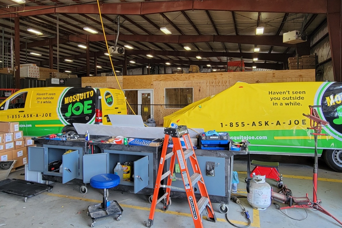 UtilityWraps's tweet photo. In progress ➡️ finish product.

#wip #workinprogress #finishedproduct  #vehiclewrap #vinylwrap #paintisdead #carwrap #carwrapping #carwraps #wrappedcars #vehiclewraps #layednotsprayed #wrapsociety #vinylwraps #wrappingcars #vehicledesign #wrappedworld #bham #bhm #birminghamal https://t.co/0peAi4ZTWc