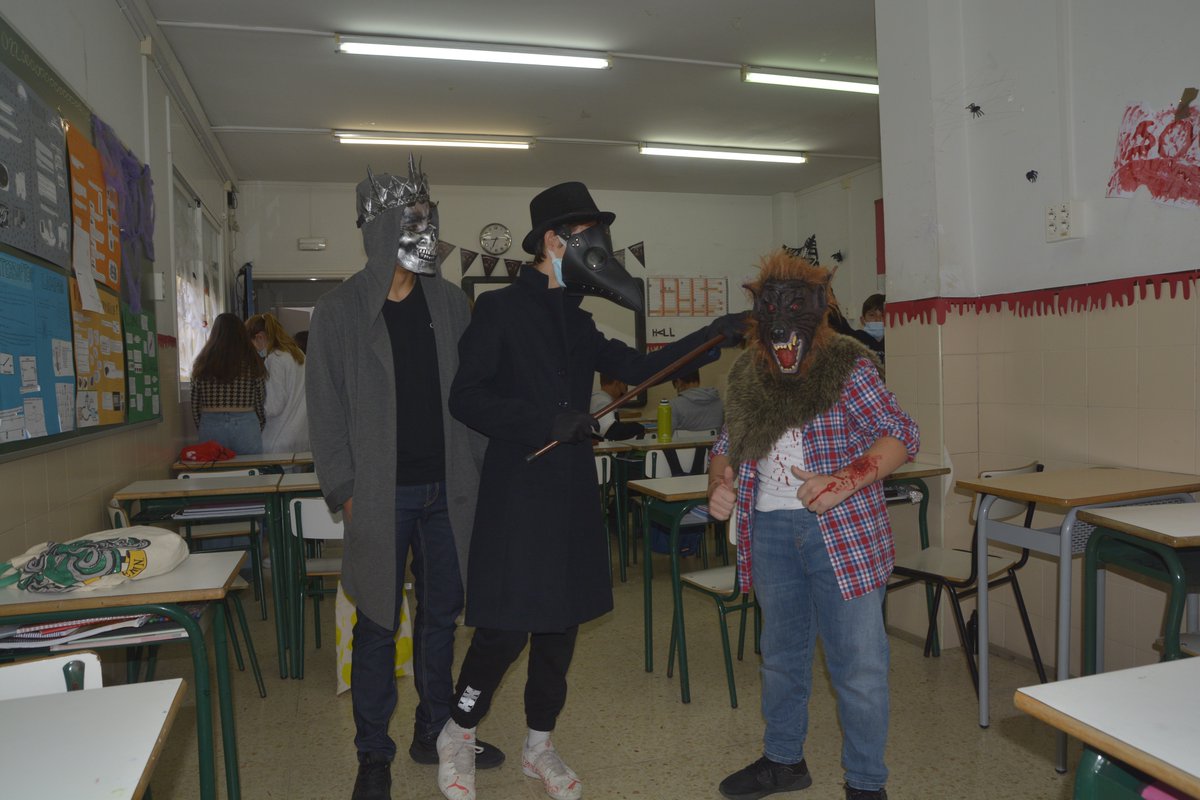 Escola Sagrada Família El Masnou tweet media