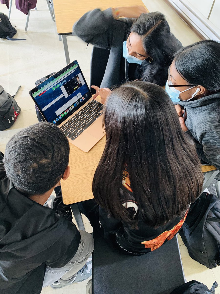 Look at these individuals, hard at work trying to escape a zombie attack! @principalbcss <a href="/steambcss/">STEAM@BCSS</a> <a href="/BCSSRedGold/">The Red & Gold🗞📸</a> <a href="/bcssbucks/">bcssbucks</a> <a href="/PeelSchools/">Peel District School Board</a> <a href="/breakoutEDU/">Breakout EDU</a>