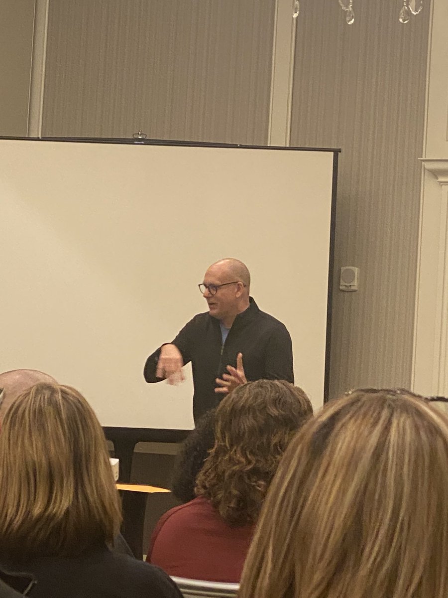 EmmyHall333's tweet photo. Jack Attack! Taming Of The Team with @JBerckemeyer  @OMLA2021 @nickadiscenza @jehribar @traceebrandt @bmmsAP_Prok https://t.co/4B0Q4F9a1Y