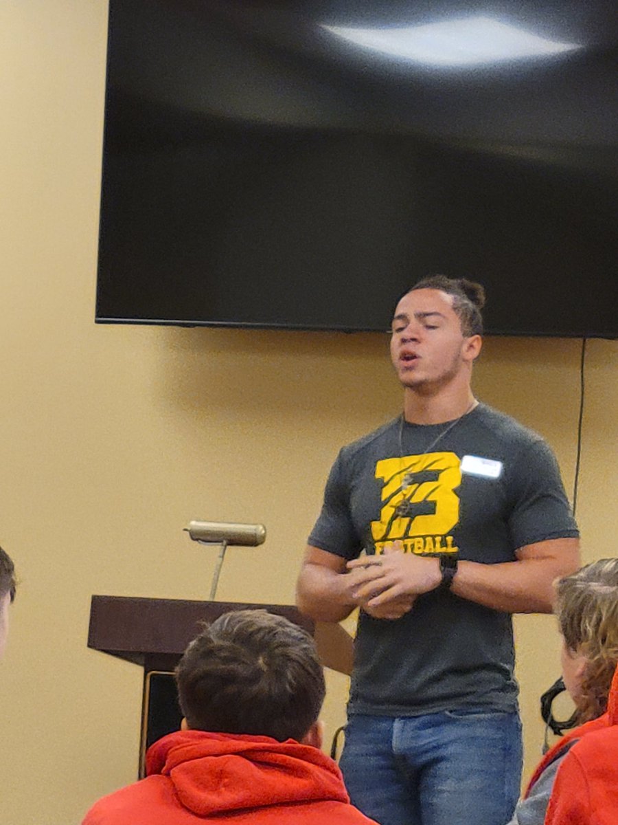 brad_chappellb's tweet photo. Big shoutout to @JevWindham @BU_FootballTN Leadership Council and @BIGshadowMIKE for bringing the Word to @mckrebelfb this morning. Both teams have big games this weekend 🏈🏈🧨🧨 https://t.co/ym9q3RrxJ2