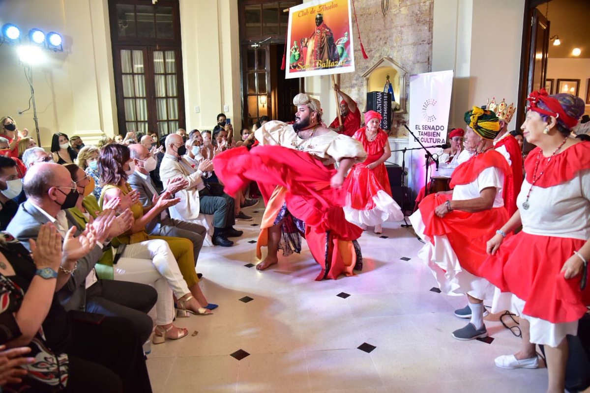 gacanteros's tweet photo. Con mucha alegría vivimos el cierre del mes de la #DiversidadCultural . Un espacio que nos permitió compartir nuestra cultura en un lugar común para todos: la Legislatura de Corrientes. Mi agradecimiento a los que lo hicieron posible y el reconocimiento al @elsenadocultura . https://t.co/S2gkS5coP4