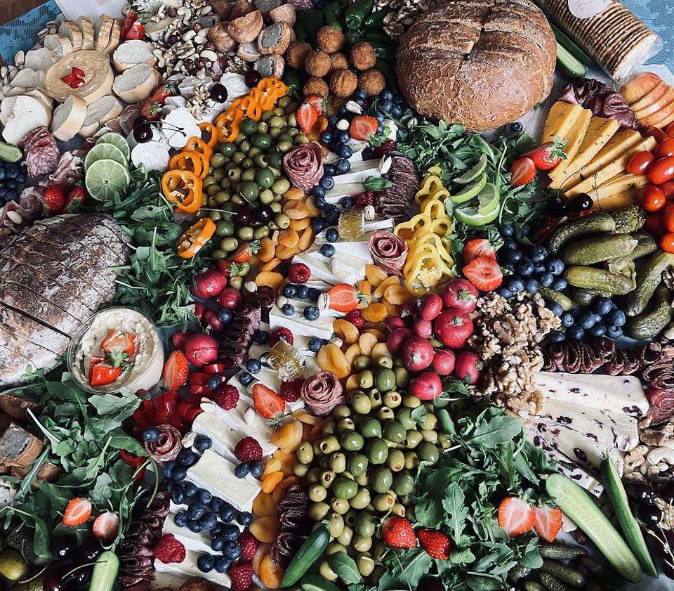 Country Living Christmas Fairs tweet media