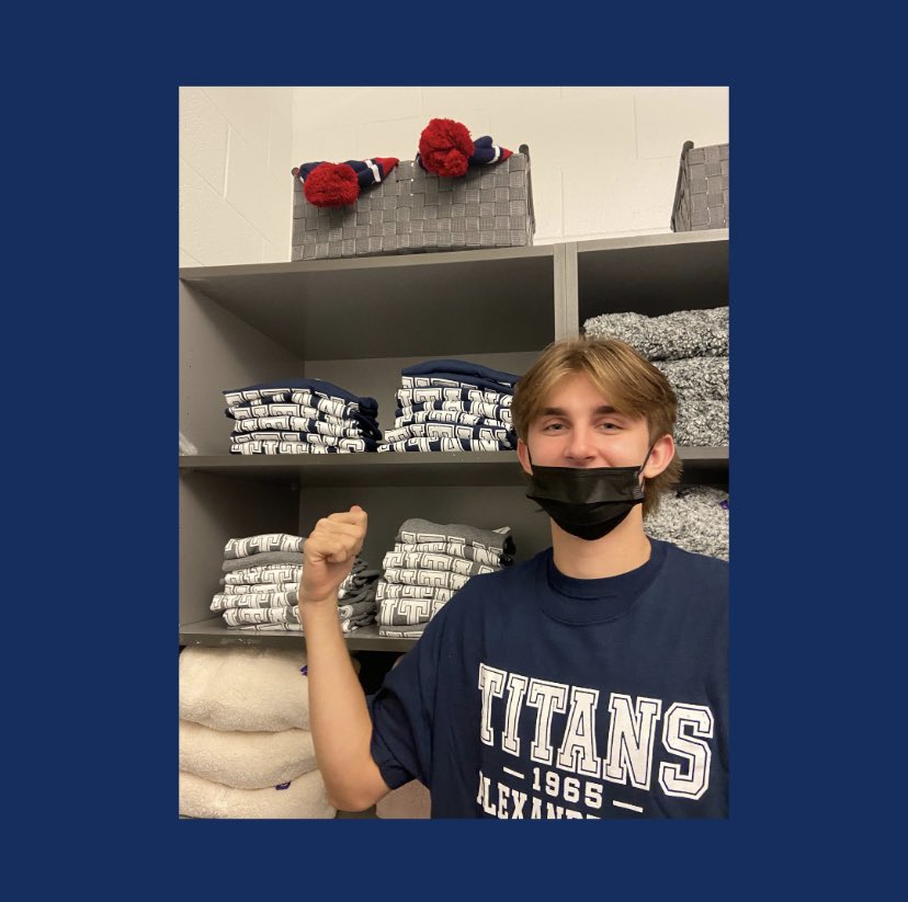 Titan School Store tweet media