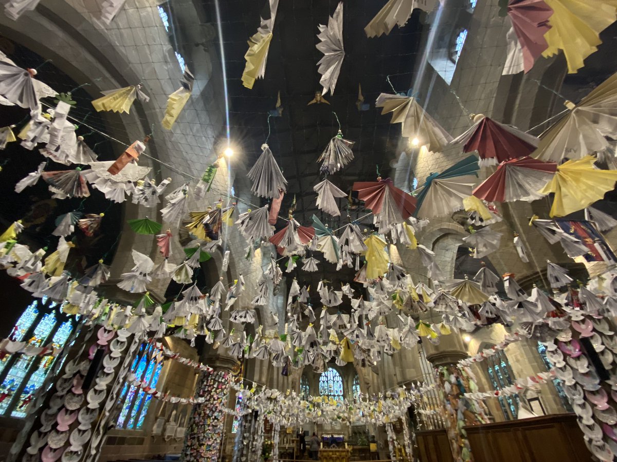 Just to add to the many great things happening in #Wrexham - I was humbled to see the breathtaking Festival of Angels @stgileswrexham commemorating all those who we’ve lost to Covid. Incredible effort by the volunteers @revjasonbray 👏🏻👏🏻 @wrexham