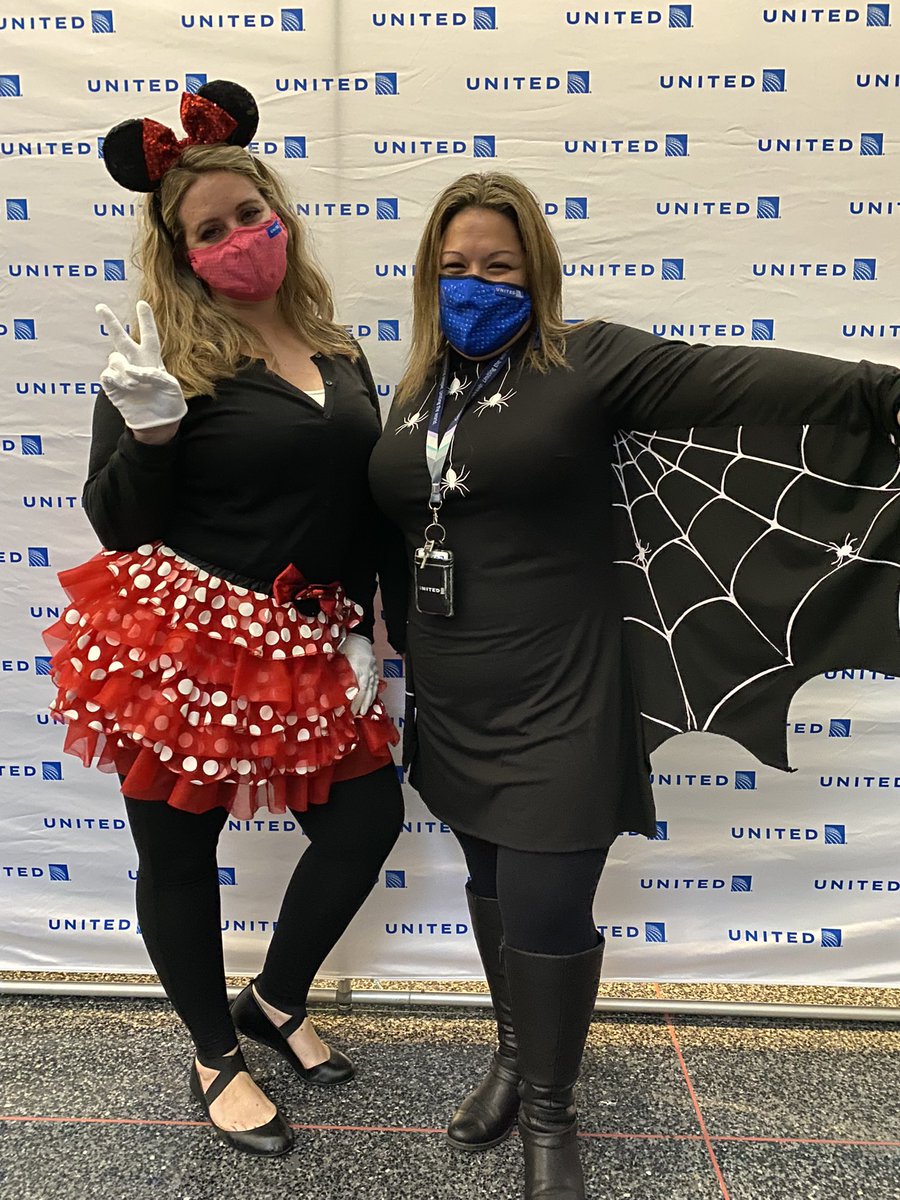 Patty_Scanlan's tweet photo. ORD Halloween Festivities
#Halloween #WeAreUnited @MikeHannaUAL @JMRoitman https://t.co/8cMUbZiPFW