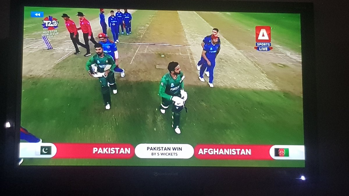AhmadDevs's tweet photo. Alhamdulillah, victorious again. Very well finished by asif. 😍😍❤❤🇵🇰🇵🇰
#PakvsAfg #T20WorldCup https://t.co/NsRd0ipYHx