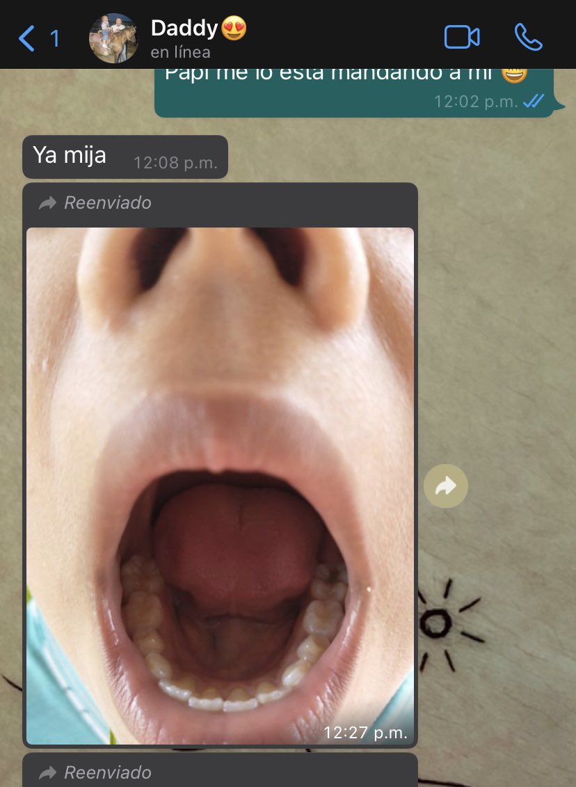 mariac9918's tweet photo. Ok, pero hablemos de mi papá buscándome pacientes pediátricos 🥰 https://t.co/vTCiTZGUpw
