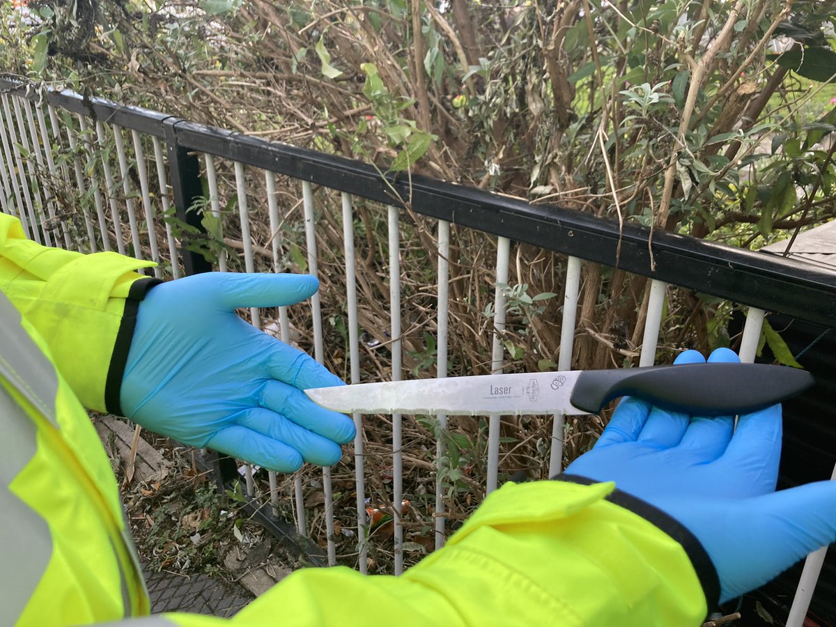 Ponders End Police tweet media