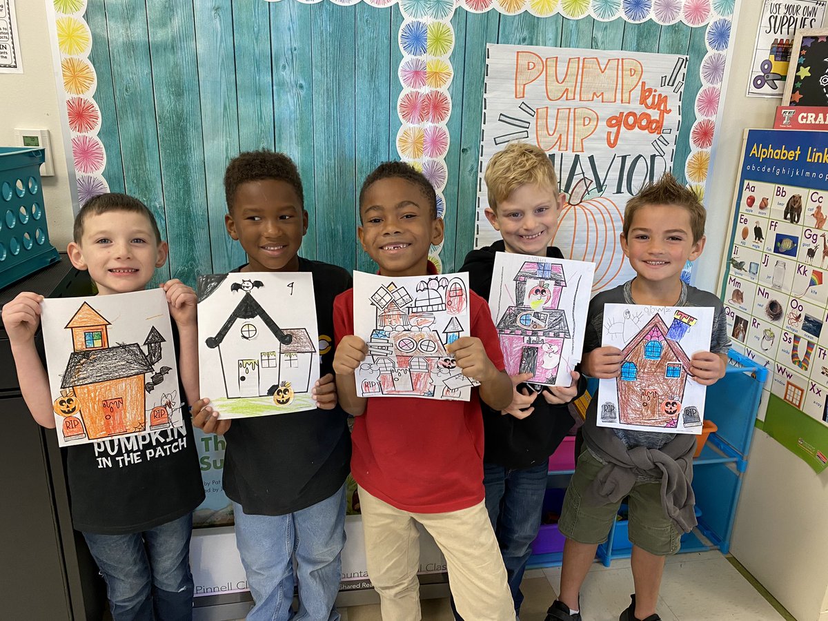 BrennanBarnett4's tweet photo. Getting in the Halloween spirit by doing a haunted house read aloud &amp; designing our own haunted houses! Happy Halloween! 🏚 👻🎃 @CISDWalker #WalkerLife #WeBelieveCISD https://t.co/gmIyoIeyY2