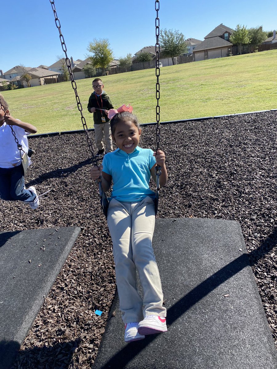 Any day that you get extra recess is a GOOD DAY! ☀️ <a href="/CISDWalker/">Walker ES</a> #WalkerLife