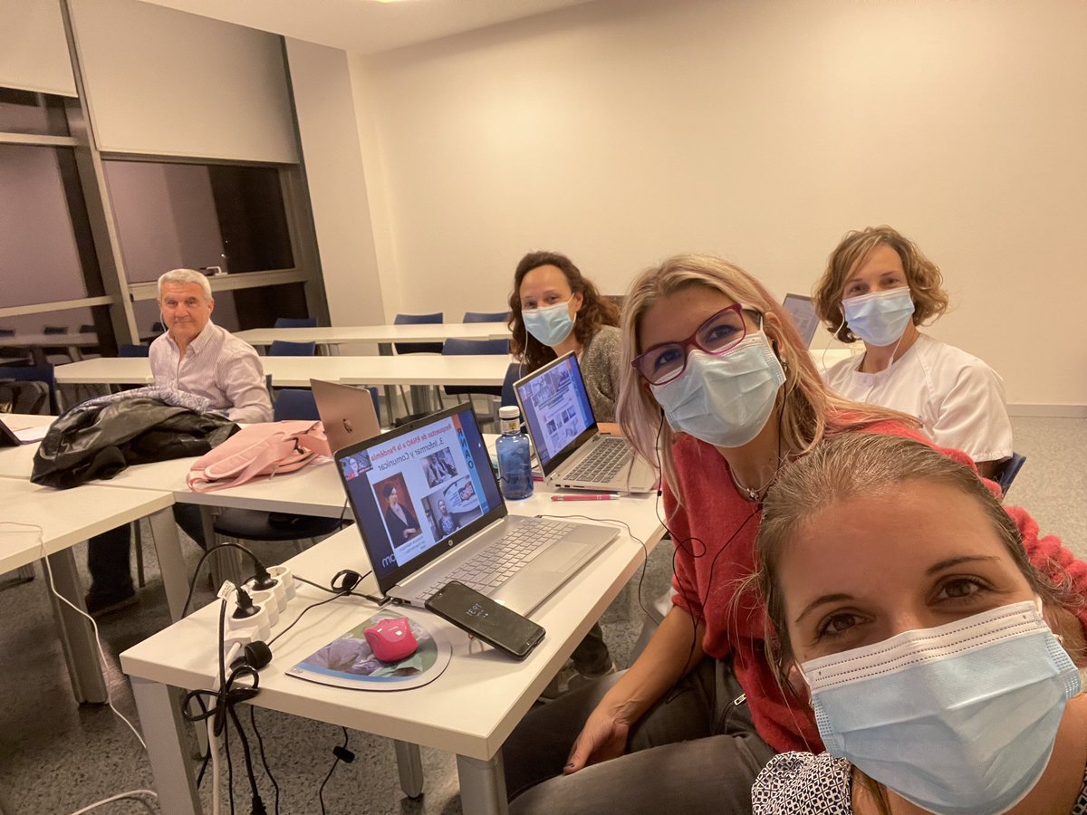 mariagalanp's tweet photo. Siguiendo la clausura de #SEECir21virtual con @DorisGrinspun y @pucela60 desde el #HURH. https://t.co/0BCXpi1XMK