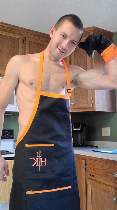 Come step into Hell's Kitchen and get yourself a taste of what GIRTHYYYYGARYYY is cookin!💦💦😜😜🤤🤤🍆🍆 50%<a href="/tag/muscles"class="tags"><span>#muscles</span></a><a href="/tag/sexy"class="tags"><span>#sexy</span></a><a href="/tag/foodporn"class="tags"><span>#foodporn</span></a><a href="/tag/homemade"class="tags"><span>#homemade</span></a><a href="/tag/linkinbio"class="tags"><span>#linkinbio</span></a>