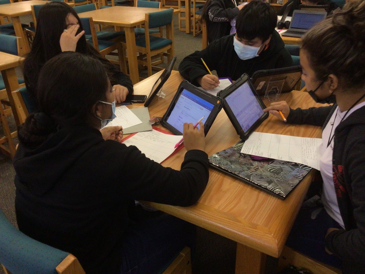 Tiger_Library's tweet image. This six weeks, ⁦@JaegleMs⁩ and ⁦@lisaholmes85⁩ hospitality classes used devices to access library’s databases for biographical research &amp;amp; MLA citations! Lots of CCMR skills! ⁦@IrvingISD⁩ ⁦@dpvils⁩ ⁦@IrvingHigh⁩ #dpvils #IISDVILS #iisdtech #dpvilshs