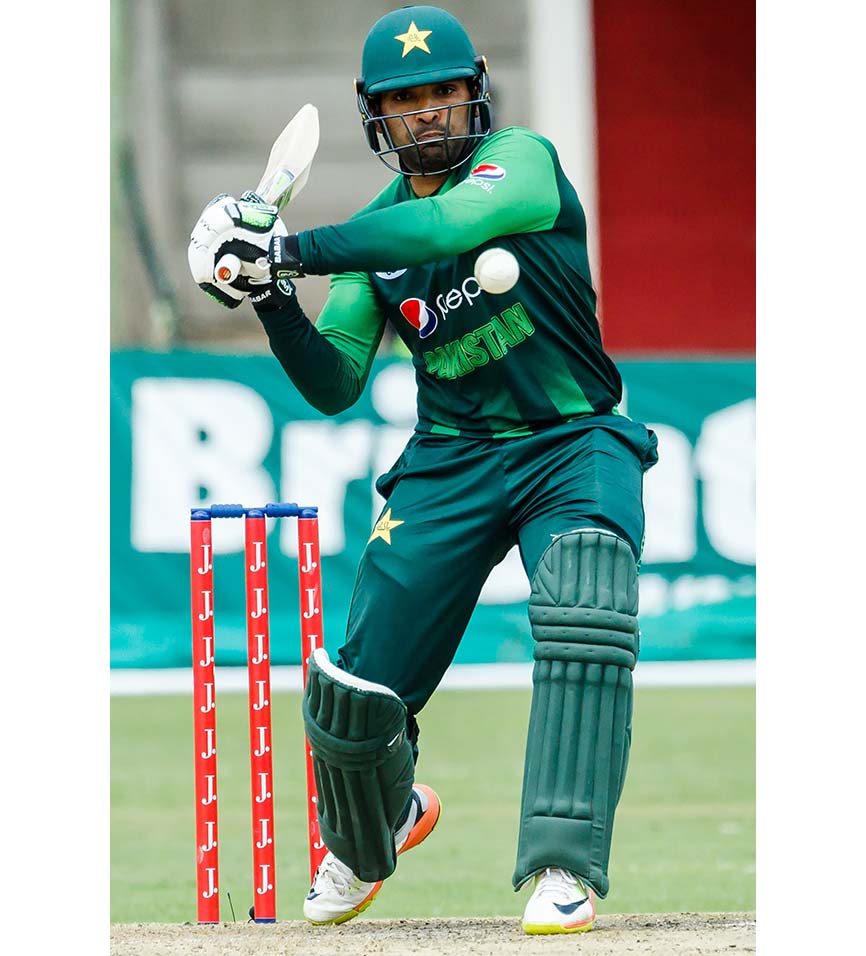 afreen_choudhry's tweet photo. One minute down next minute up Asif Ali💖🔥
#Pakistanwinner💫
#PakistanZindabad https://t.co/V1JiFSNuCV