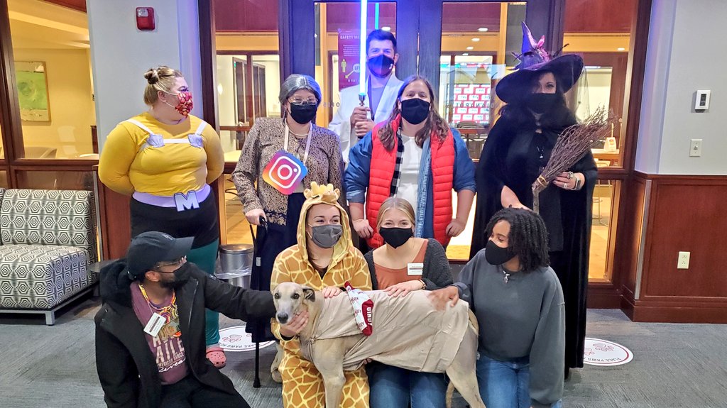 uindyhound's tweet photo. DOBBY IS A FREE ELF! Thank you @UIndyAdmissions for inviting me to your Halloween party!
#harrypotter #harrypupper #gradypack #happyhowloween https://t.co/zmGdJlkOun