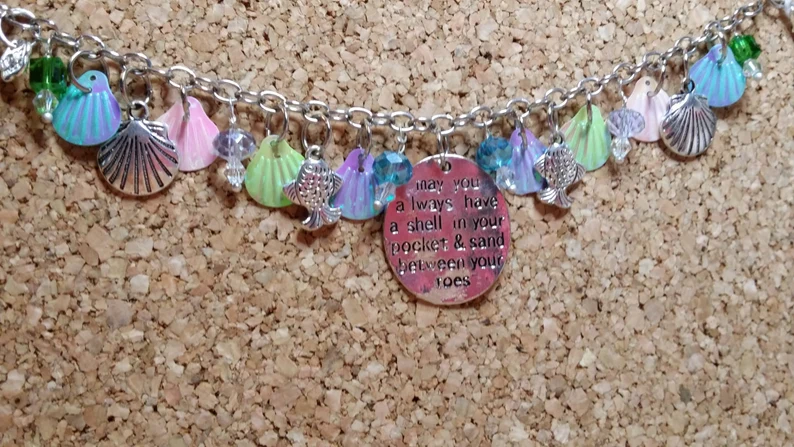 CrayCrafting's tweet photo. Pretty Handmade Bracelet for sale. $14.00 / Free Shipping. Great gift idea. https://t.co/oLxFFB3E8f #handmadejewelry #handmadebracelet #beachtheme #beach #gifts #charms #prettythings #pretty https://t.co/1DgdMrWSMT