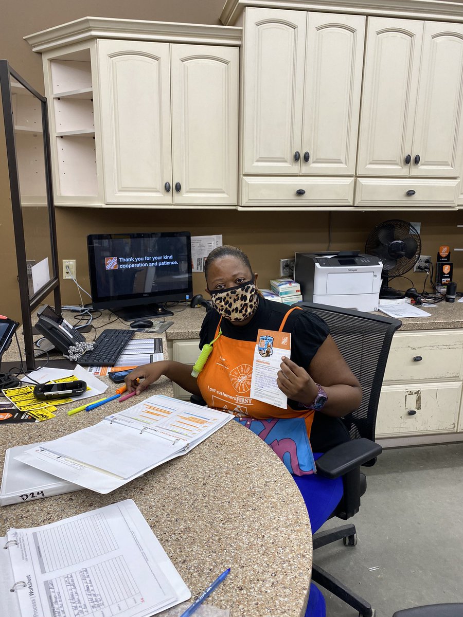 Carole Payton, Specialty Department Supervisor tweet media