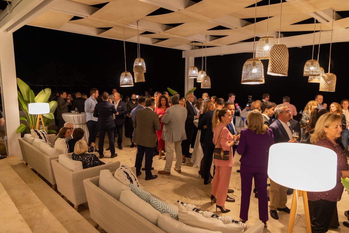 e_illusion's tweet image. Being part of APYMESPA is one of the actions we take to strengthen our commitment to local commerce.
 
Last Friday was the 2021 Business Awards Ceremony, where we had the pleasure of presenting the award to Construcciones Zambra, together with Juan Antonio Fernandez Arquitectos.