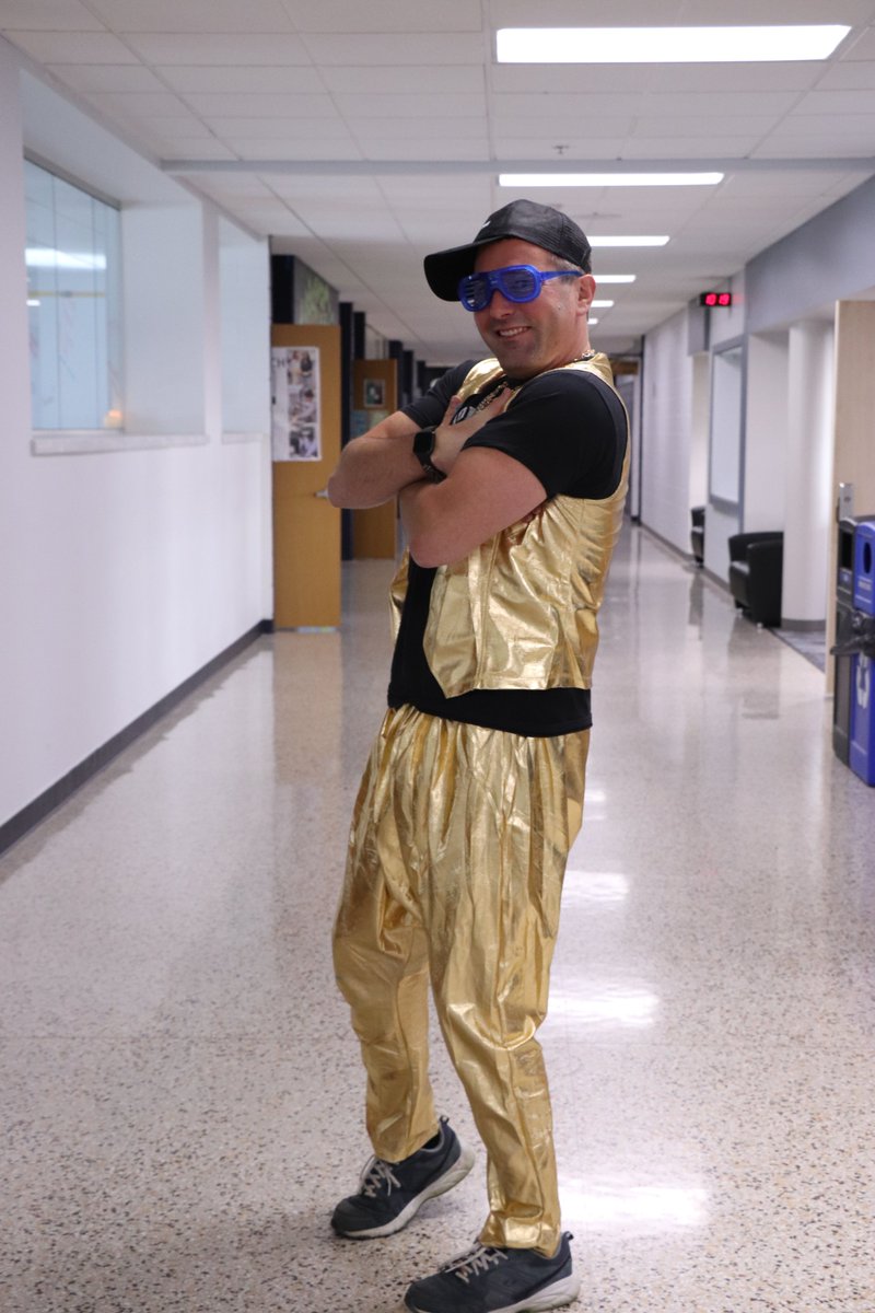 BE Echo Yearbook tweet media